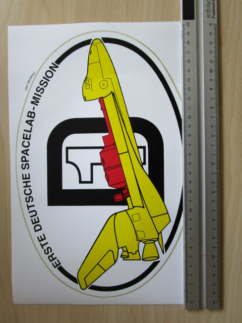 D1 Aufkleber (groß) - Raumfahrt-Shop - Original Weltraumpatches und Sticker